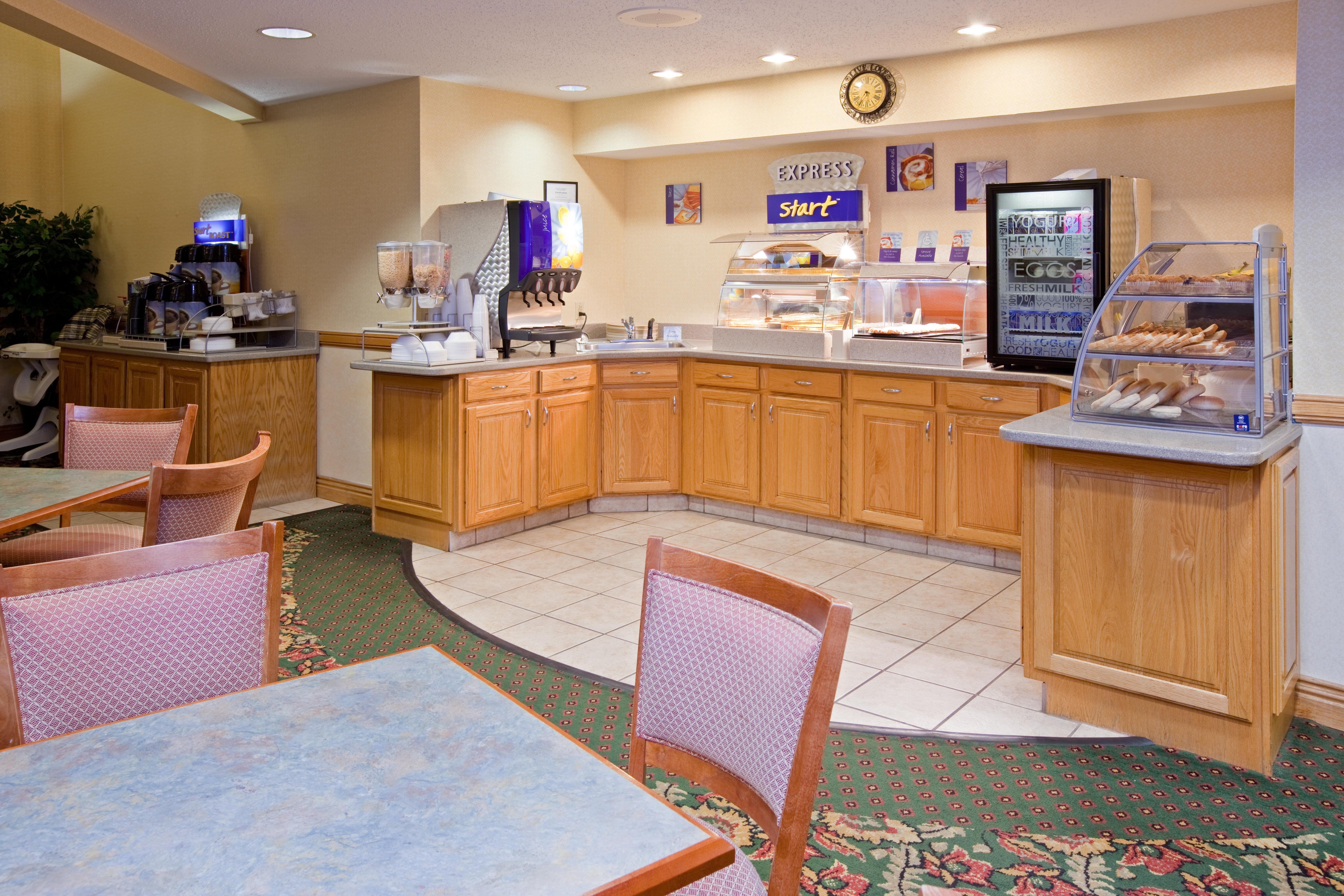 Holiday Inn Express Washington Ресторант снимка