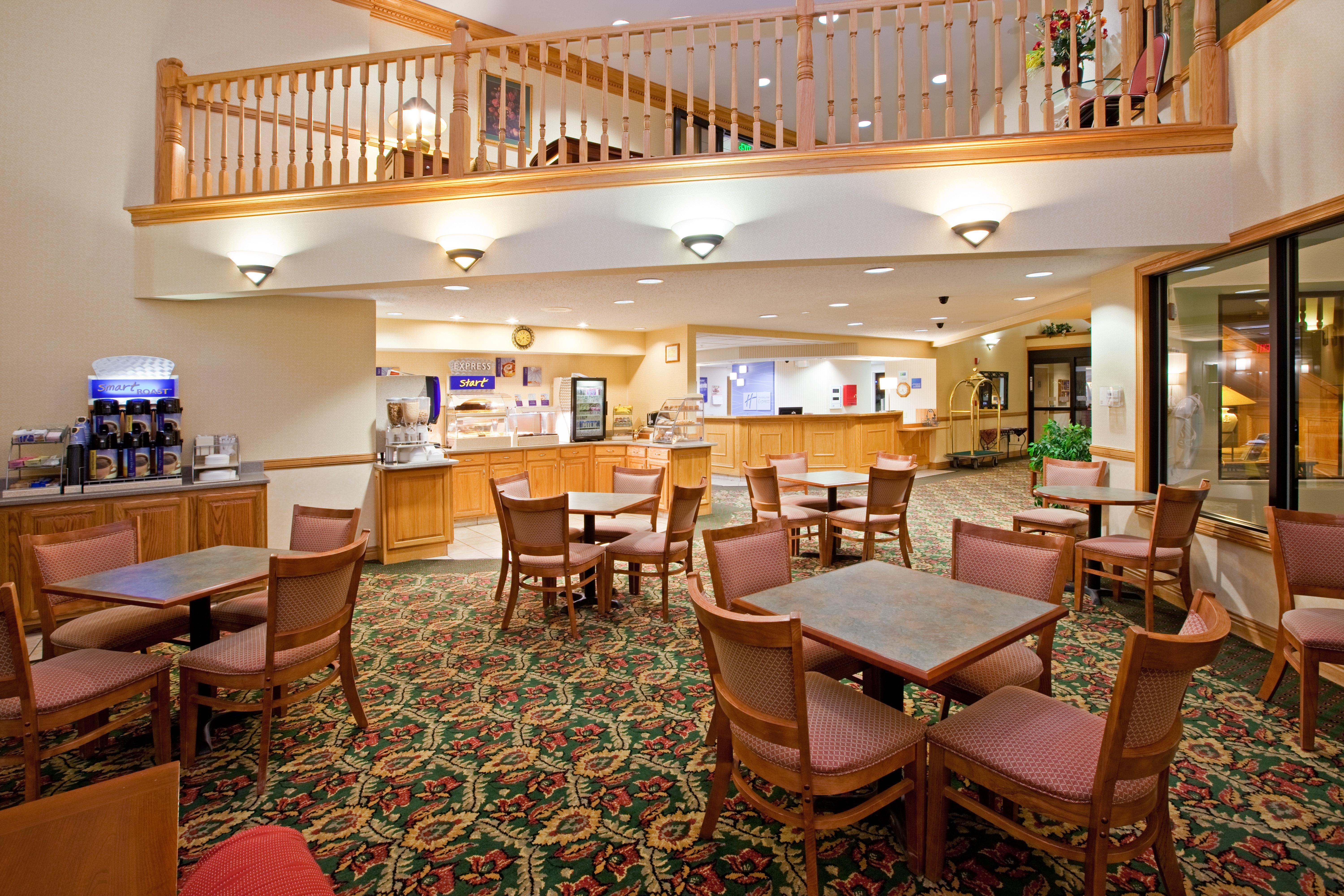 Holiday Inn Express Washington Ресторант снимка